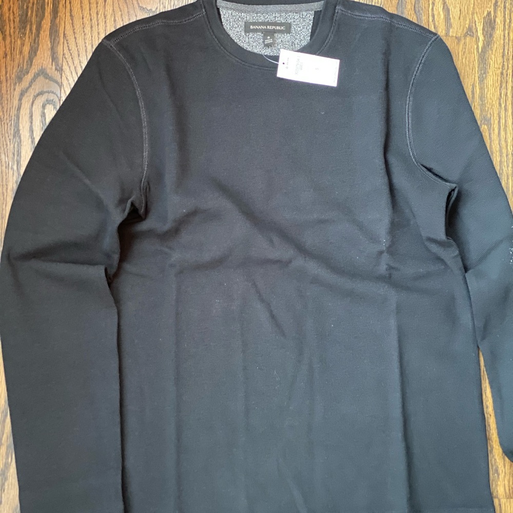 Banana Republic Men’s long sleeve waffle crew